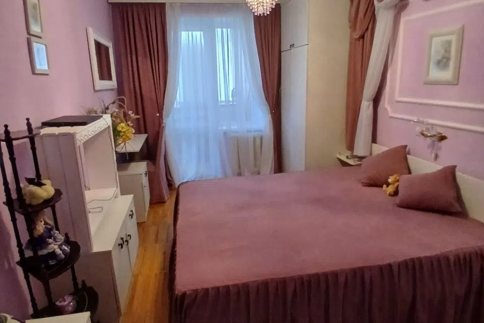 Продаётся 4-комнатная квартира, 79 м²