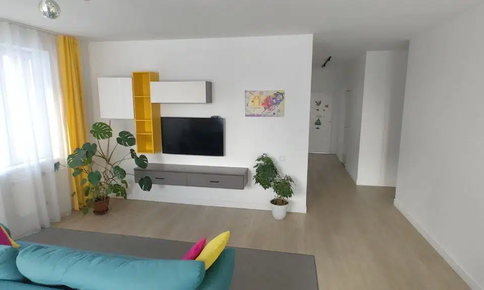 Продаётся 4-комнатная квартира, 96.6 м²