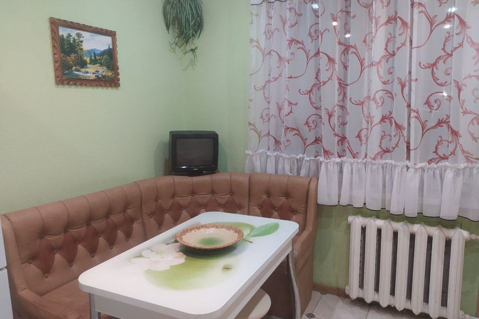 Продаётся 3-комнатная квартира, 60 м²
