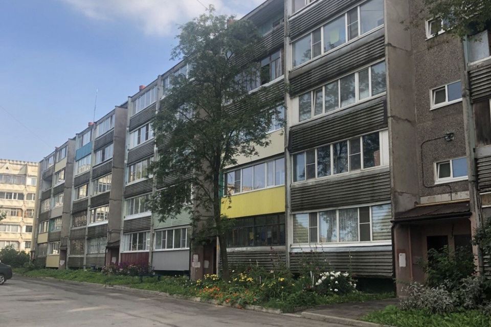 Продаётся 1-комнатная квартира, 42.2 м²