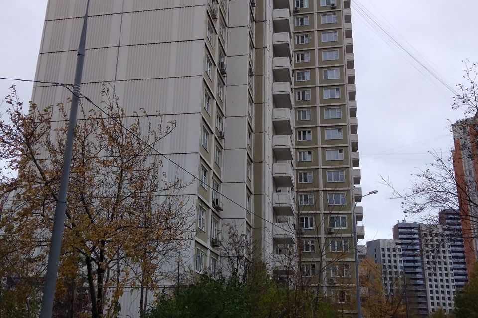 Продаётся 4-комнатная квартира, 102 м²