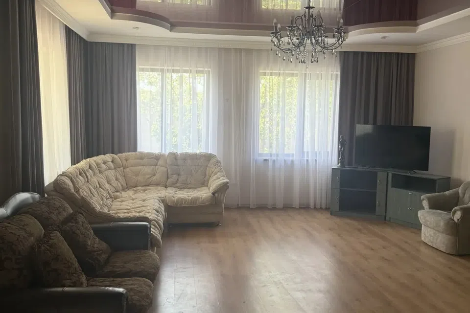Продаётся 2-этажный дом, 165 м²
