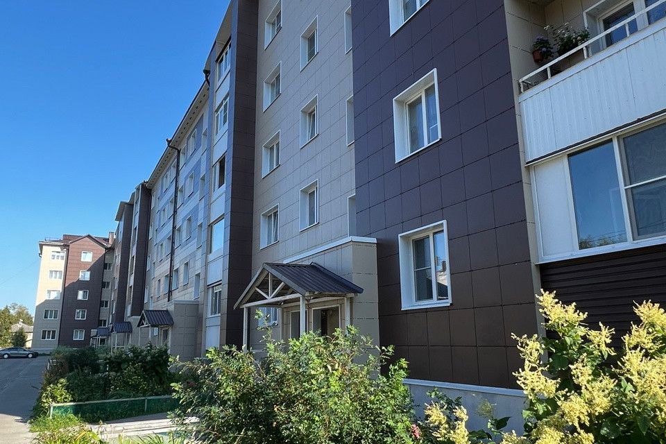 Продаётся 2-комнатная квартира, 69.8 м²