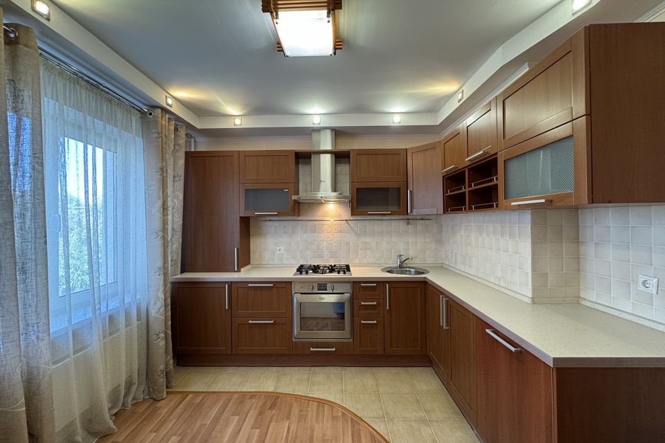 Продаётся 2-комнатная квартира, 72 м²