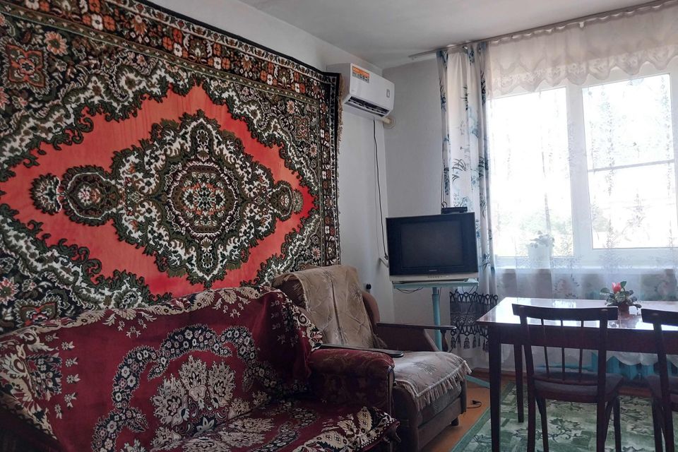 Сдаётся 2-комнатная квартира, 60 м²