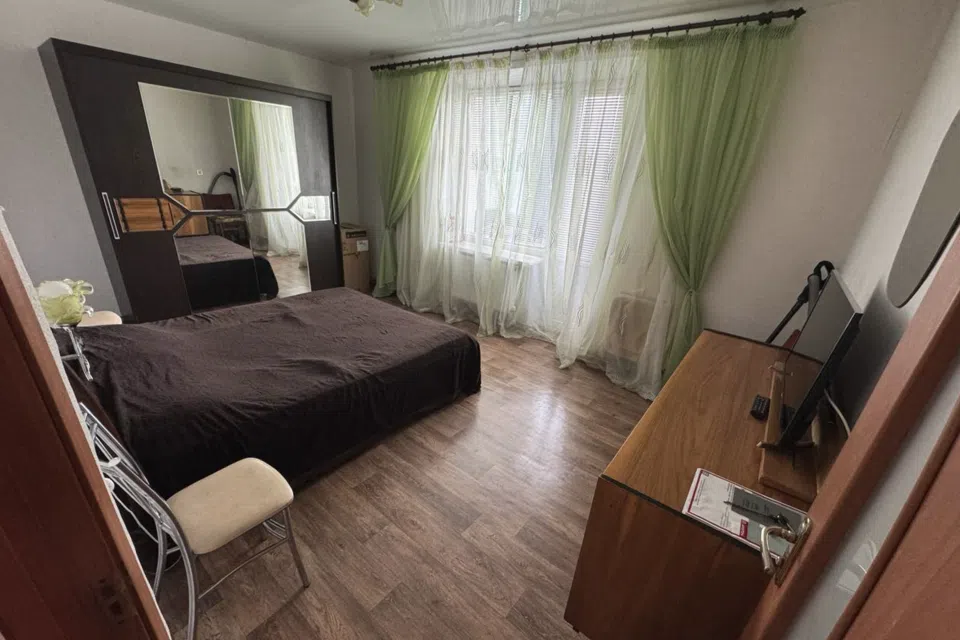 Продаётся 4-комнатная квартира, 80.6 м²