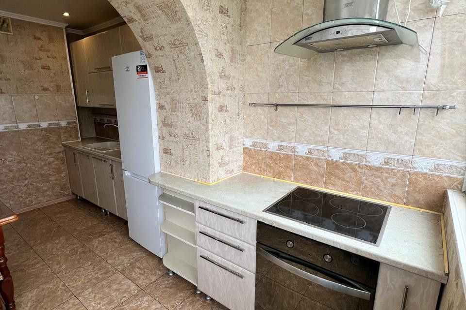 Продаётся 3-комнатная квартира, 77.3 м²