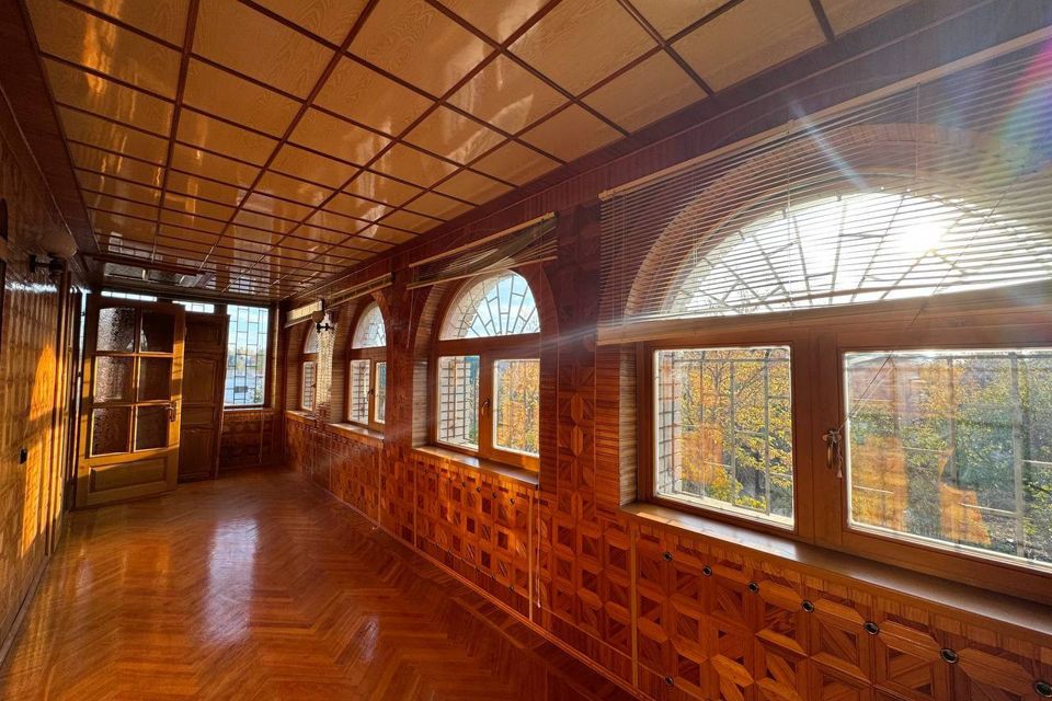 Продаётся 2-этажный дом, 300 м²