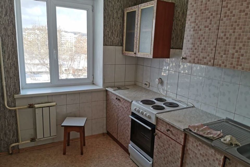 Продаётся 4-комнатная квартира, 72 м²