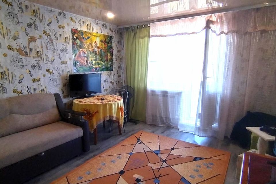 Продаётся 3-комнатная квартира, 65.5 м²