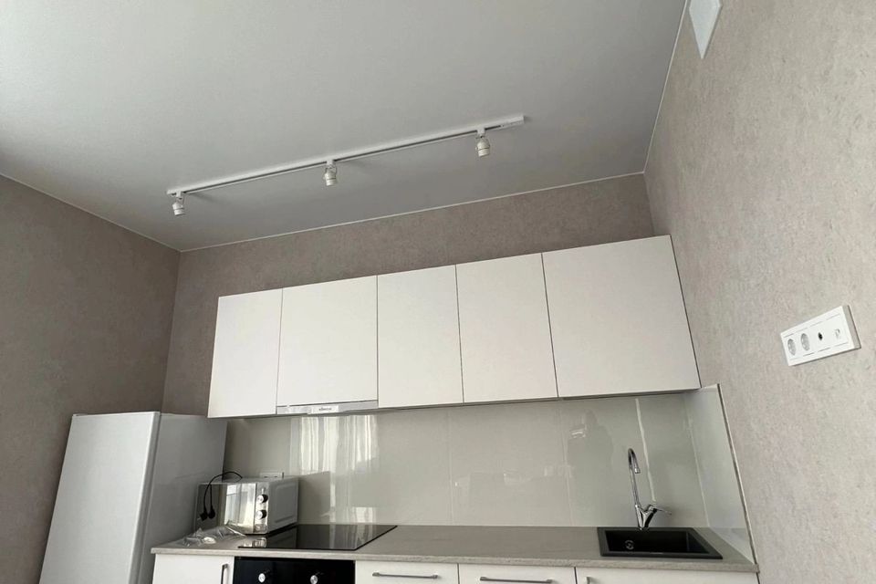 Сдаётся 1-комнатная квартира, 42 м²
