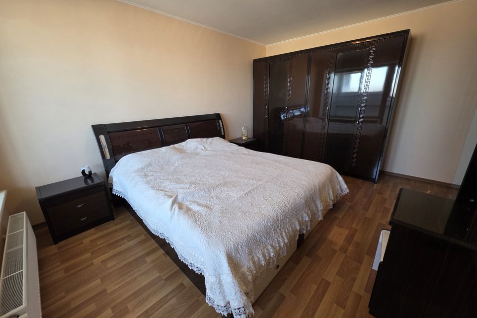 Продаётся 3-комнатная квартира, 104 м²
