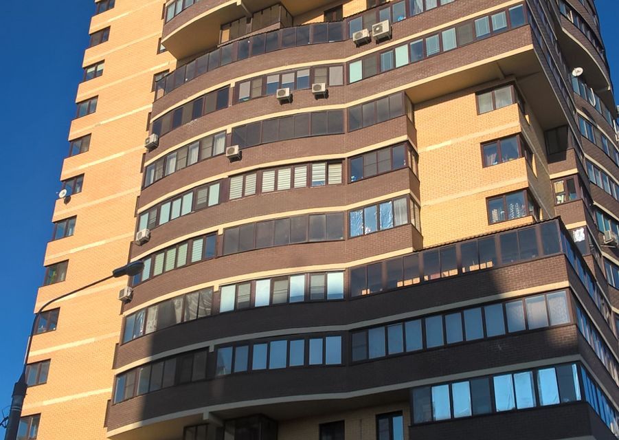 Продаётся 1-комнатная квартира, 41.2 м²