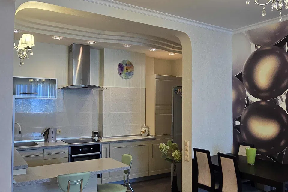 Продаётся 2-комнатная квартира, 90 м²