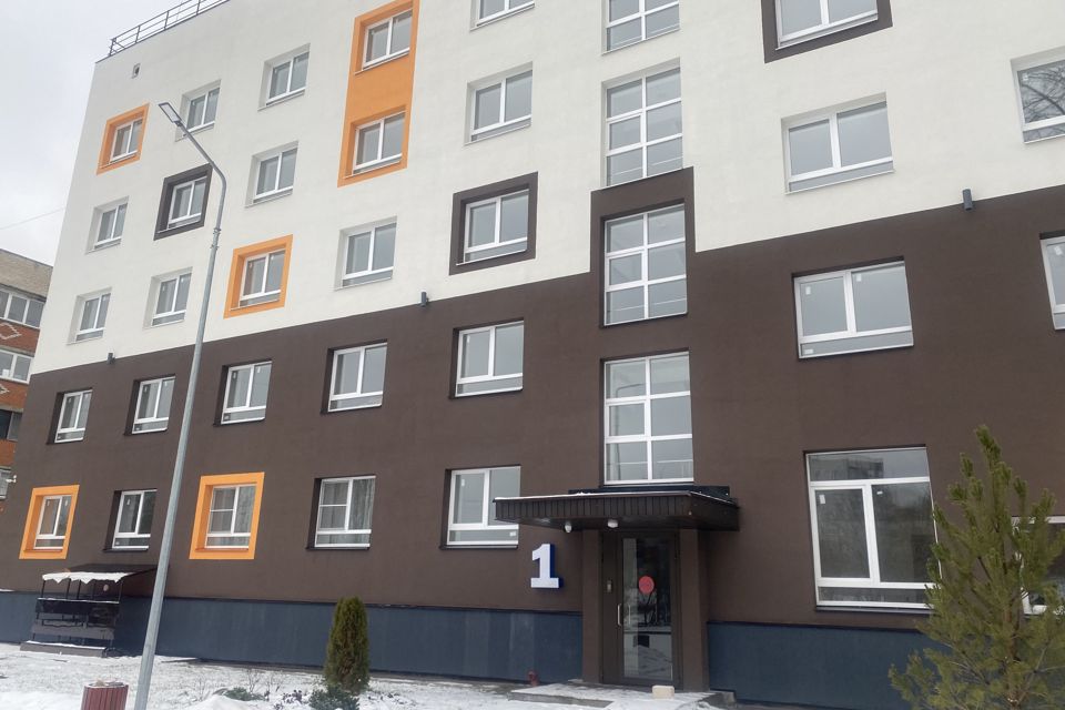 Продаётся 1-комнатная квартира, 47.6 м²