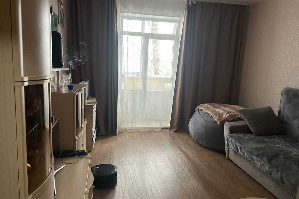 Продаётся 2-комнатная квартира, 43.8 м²