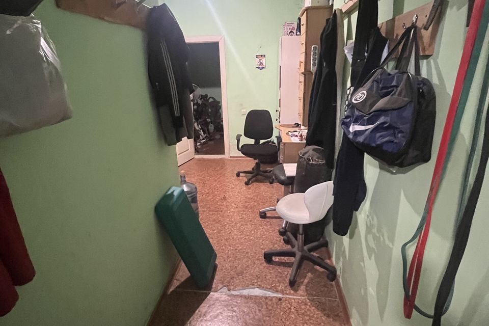 Продаётся помещение своб. назначения, 460 м²