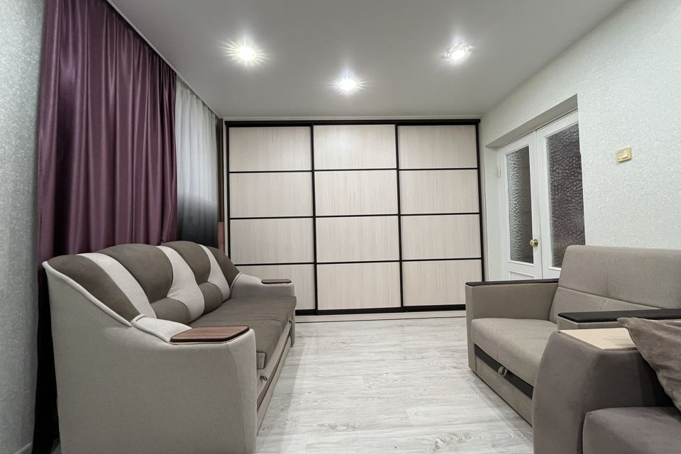 Продаётся 1-комнатная квартира, 53 м²