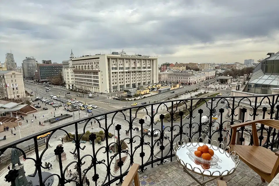 Продаётся 3-комнатная квартира, 134.7 м²