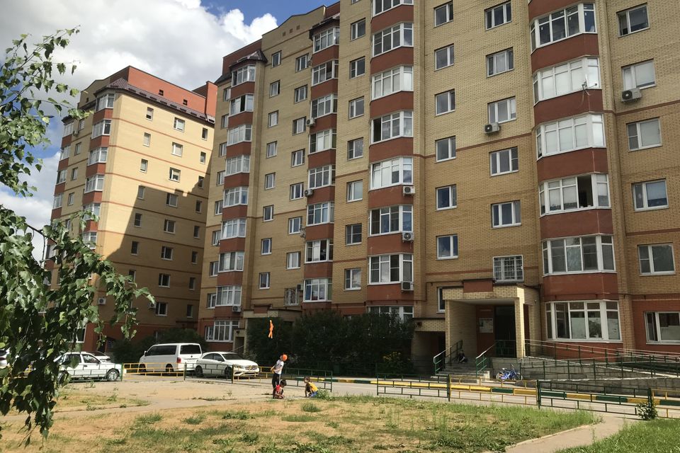 Продаётся 2-комнатная квартира, 65.2 м²