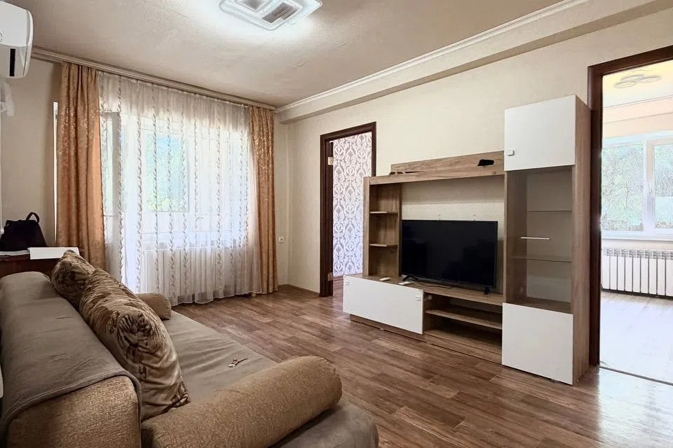 Продаётся 3-комнатная квартира, 41 м²