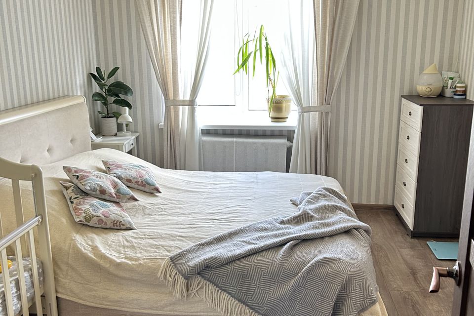 Продаётся 3-комнатная квартира, 58.9 м²