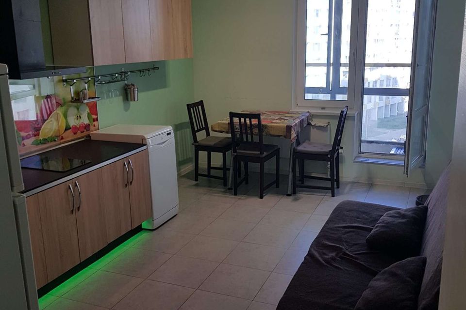 Продаётся 2-комнатная квартира, 61.7 м²