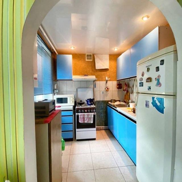 Продаётся 4-комнатная квартира, 61 м²