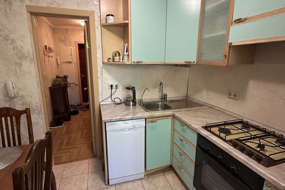 Продаётся 1-комнатная квартира, 32 м²