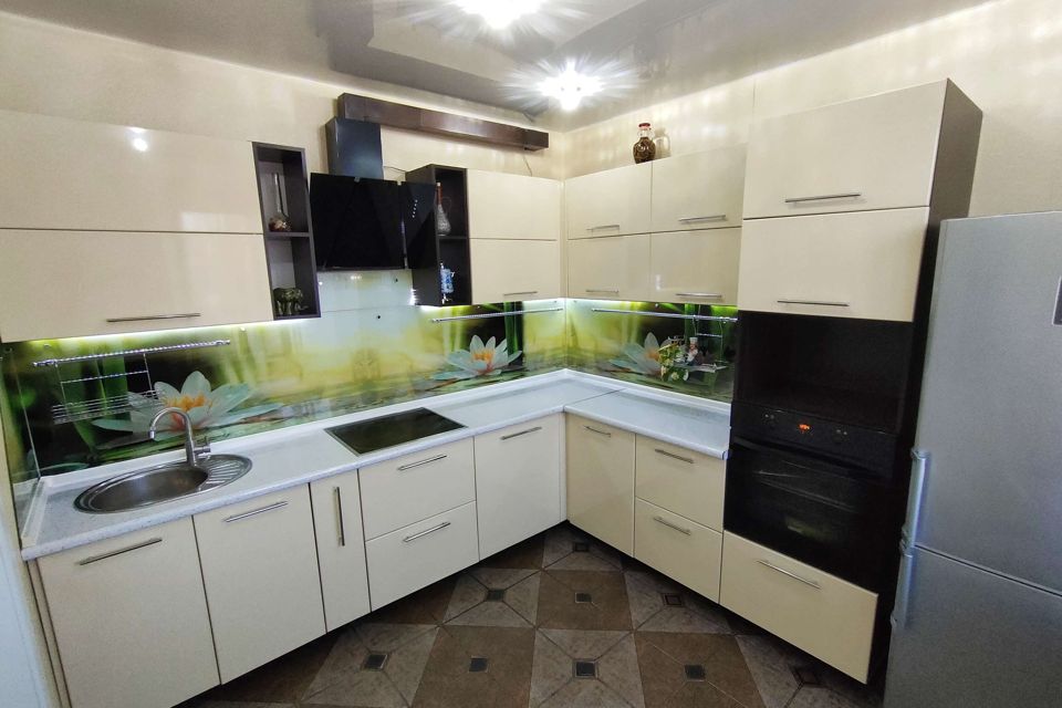 Продаётся 4-комнатная квартира, 73.5 м²