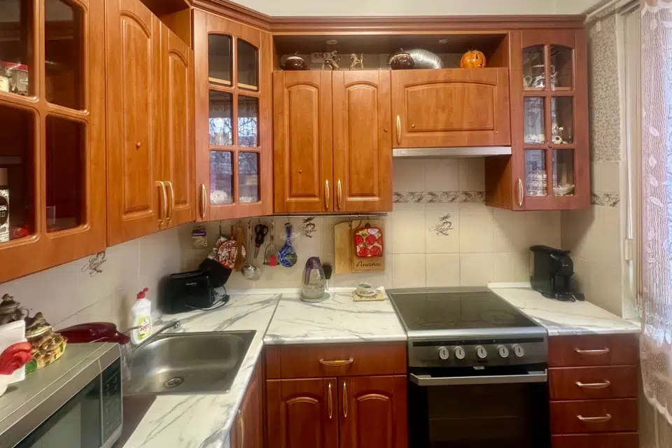 Продаётся 4-комнатная квартира, 73.8 м²