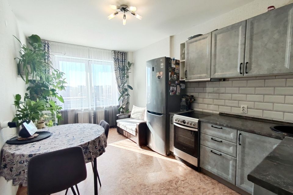 Продаётся 1-комнатная квартира, 37.1 м²