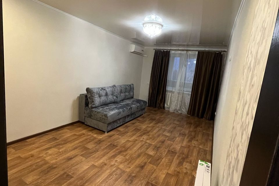 Сдаётся 1-комнатная квартира, 35 м²