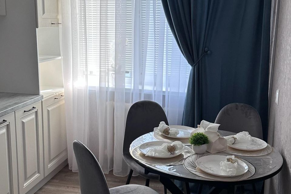 Продаётся 3-комнатная квартира, 66.4 м²