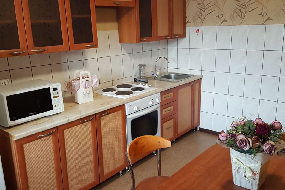 Сдаётся 1-комнатная квартира, 50 м²