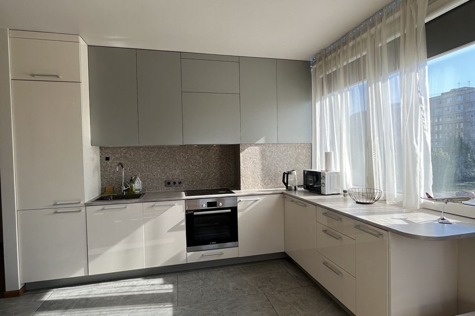 Продаётся 2-комнатная квартира, 57 м²