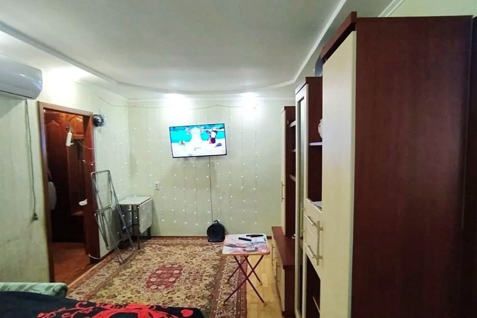 Продаётся 3-комнатная квартира, 55.5 м²