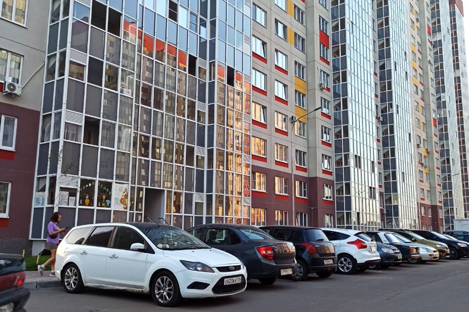 Сапфировая улица. Сапфировая улица
