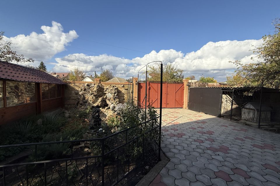 Продаётся 2-этажный дом, 200 м²