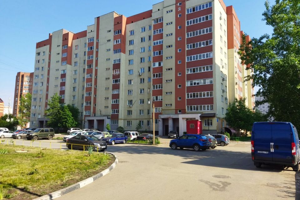 Продаётся 2-комнатная квартира, 70.6 м²