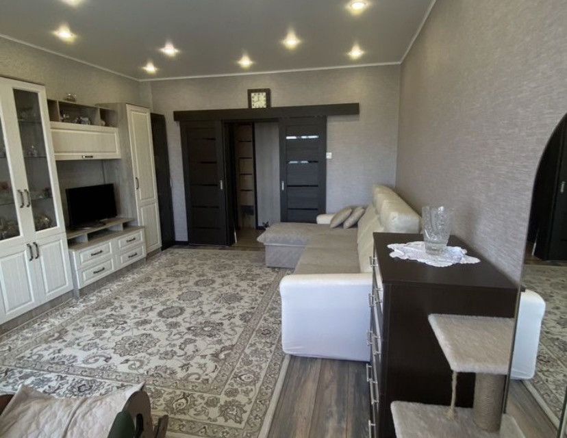 Продаётся 1-комнатная квартира, 54.1 м²