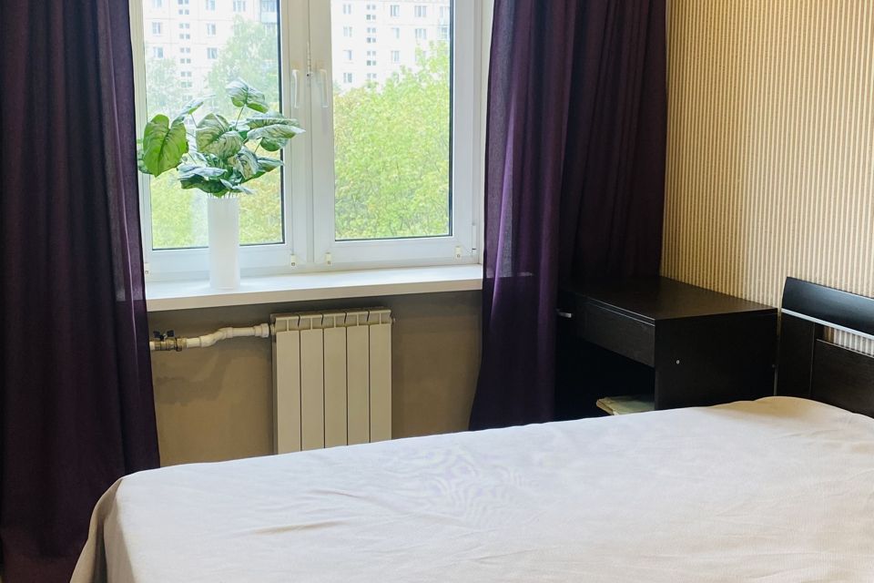 Продаётся 3-комнатная квартира, 51.6 м²