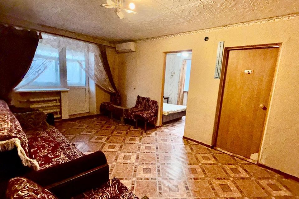 Продаётся 3-комнатная квартира, 41.7 м²