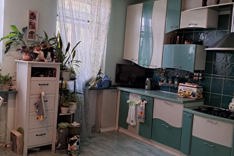 Продаётся 4-комнатная квартира, 92.6 м²