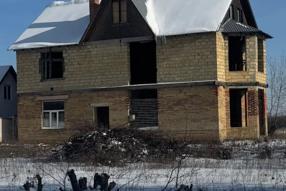 Продаётся 2-этажный дом, 250 м²