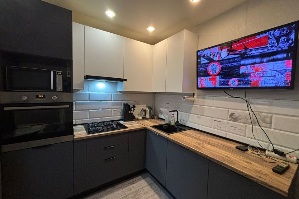 Продаётся 2-комнатная квартира, 60.8 м²