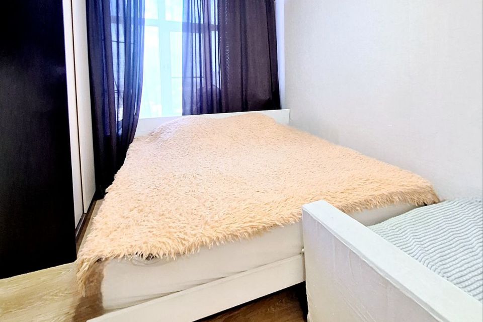 Продаётся 1-комнатная квартира, 41.9 м²