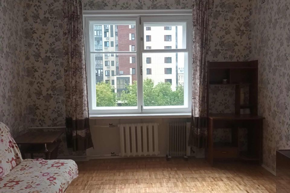 Сдаётся комната в 3-комн. квартире, 18 м²
