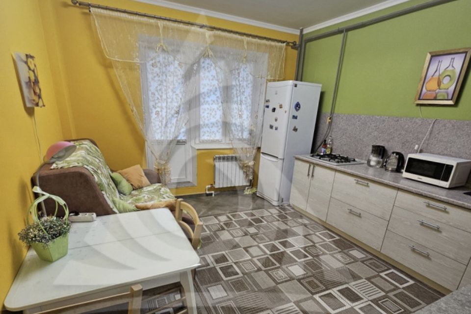 Продаётся 1-комнатная квартира, 43 м²