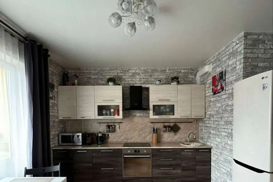 Продаётся 2-комнатная квартира, 61.2 м²